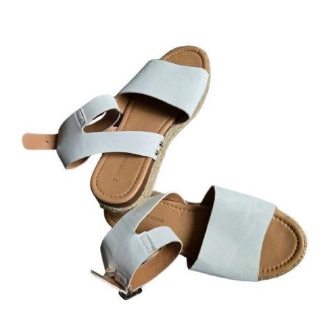 Sandales blanches à semelle compensée