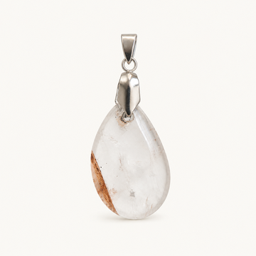 🔸 Pendentif en Quartz Hématoïde – Énergie et Stabilité Intérieure